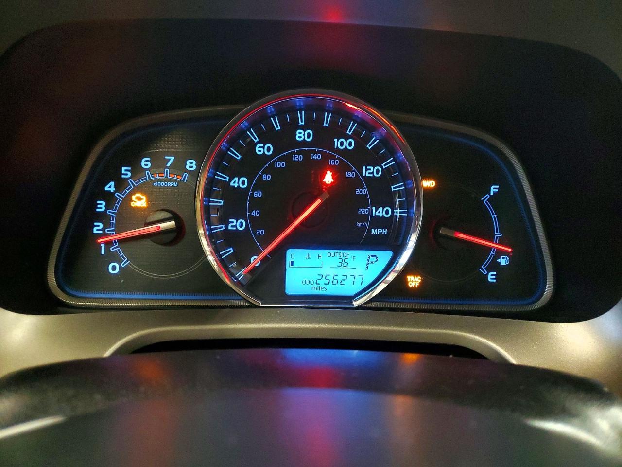 2013 TOYOTA RAV4 LIMITED photo 17