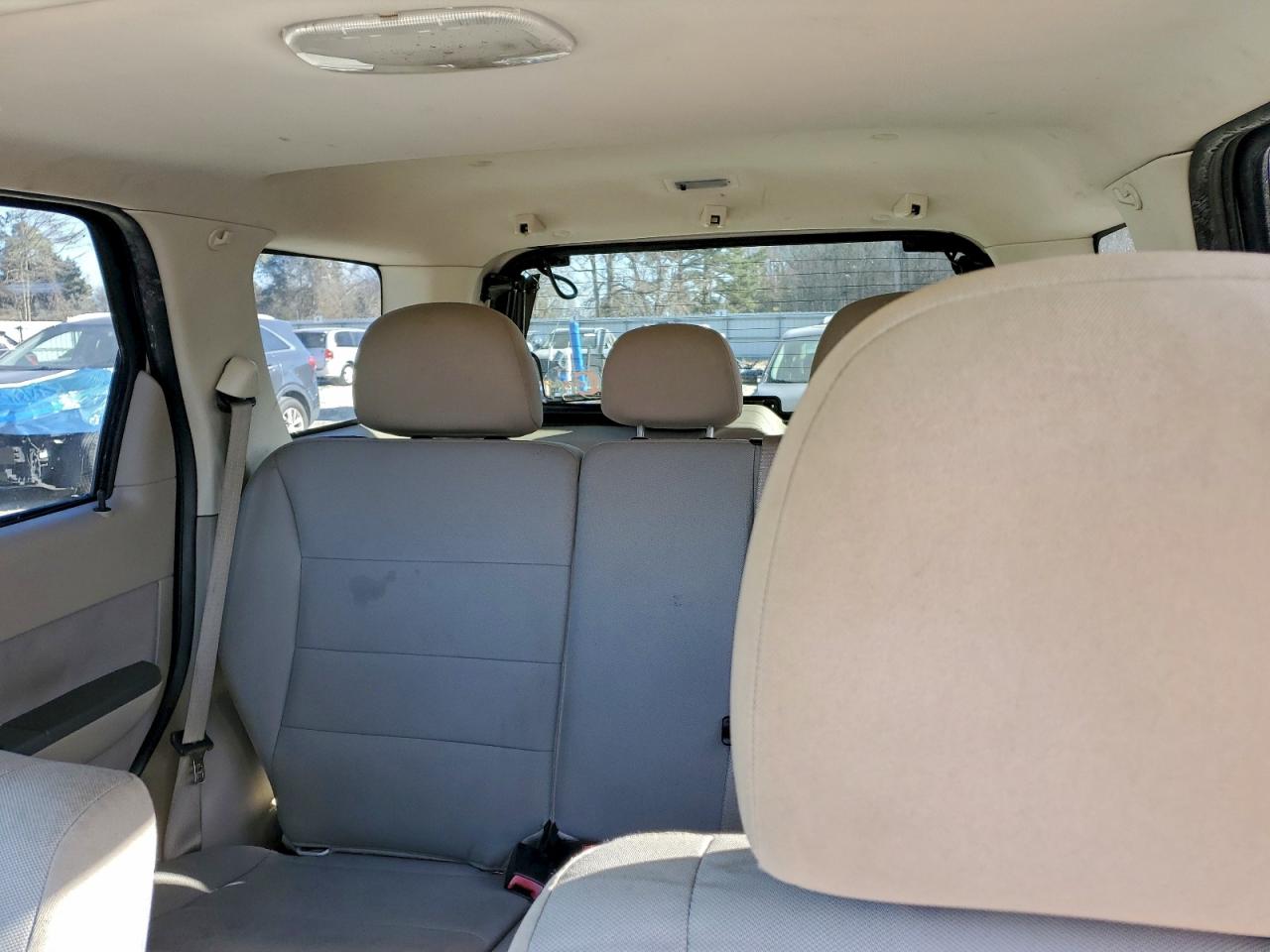 2012 FORD ESCAPE photo 10