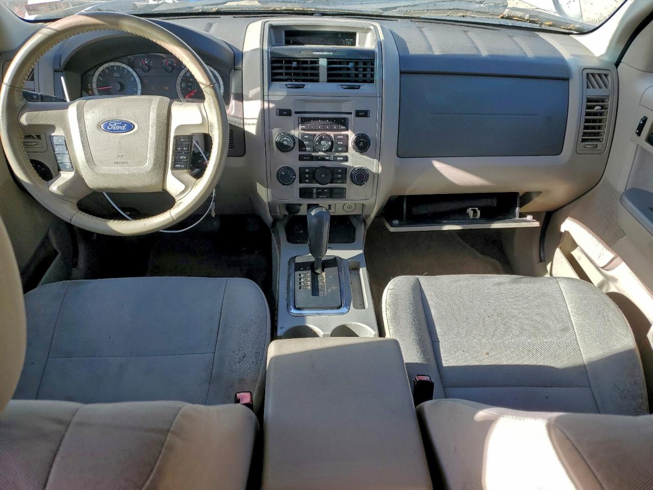 2012 FORD ESCAPE photo 8