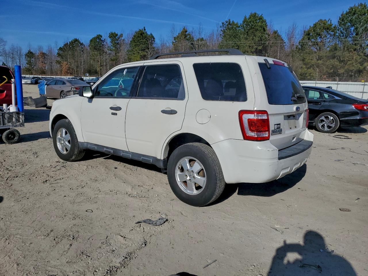 2012 FORD ESCAPE photo 2