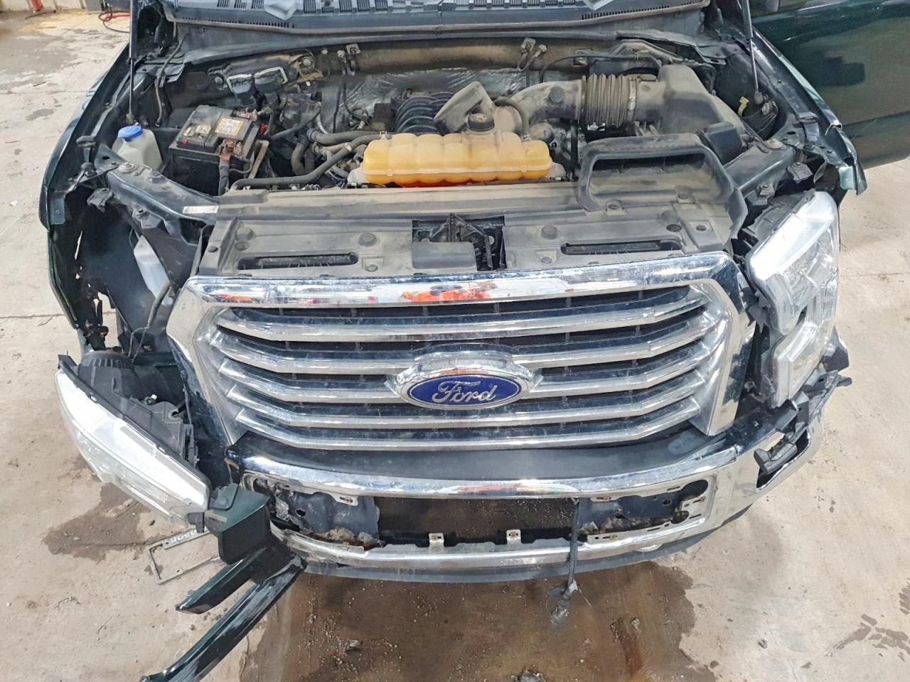 2015 FORD F150 SUPERCREW photo 11