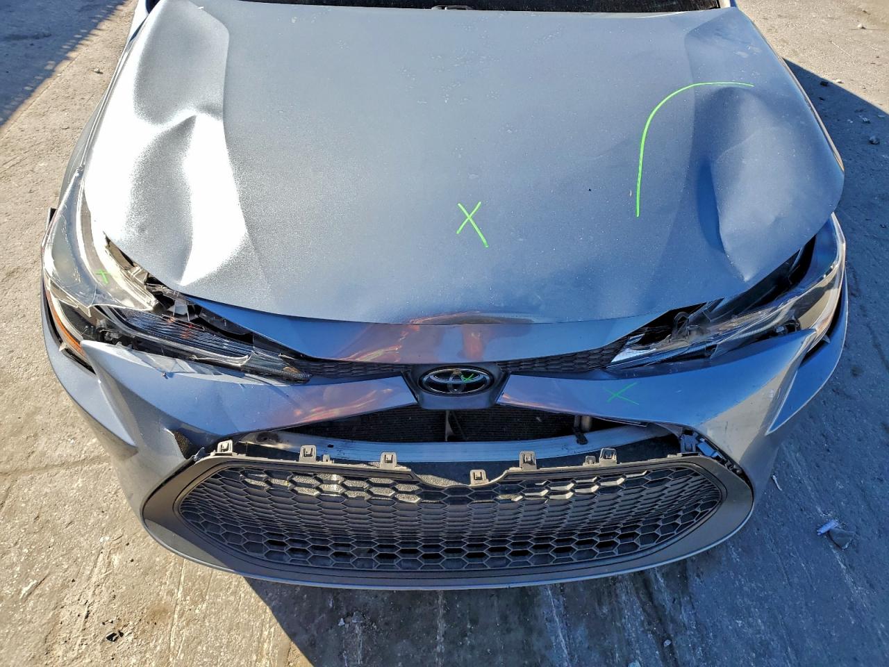 2022 TOYOTA COROLLA LE photo 11