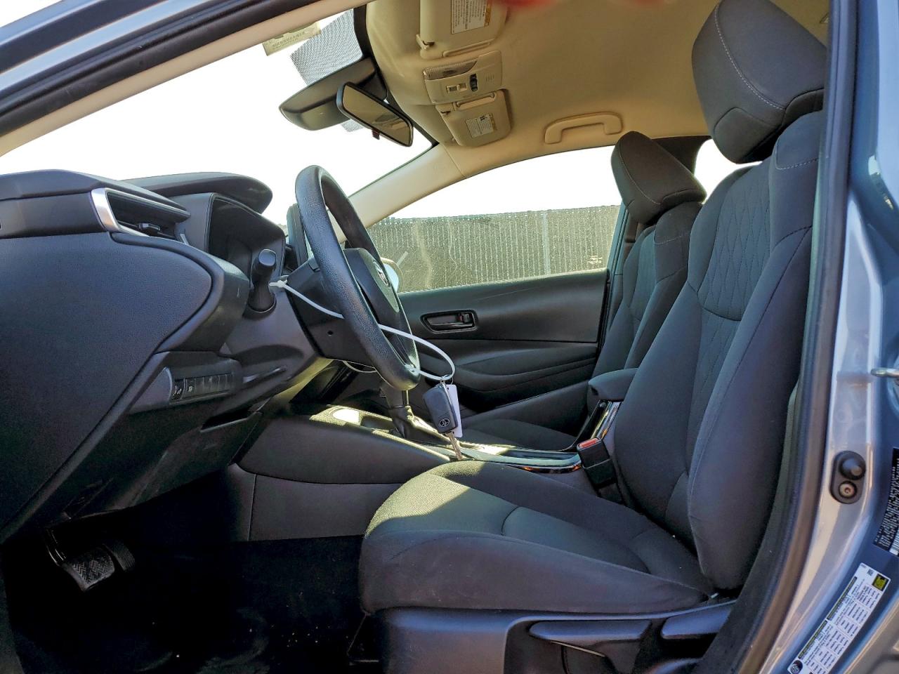 2022 TOYOTA COROLLA LE photo 7