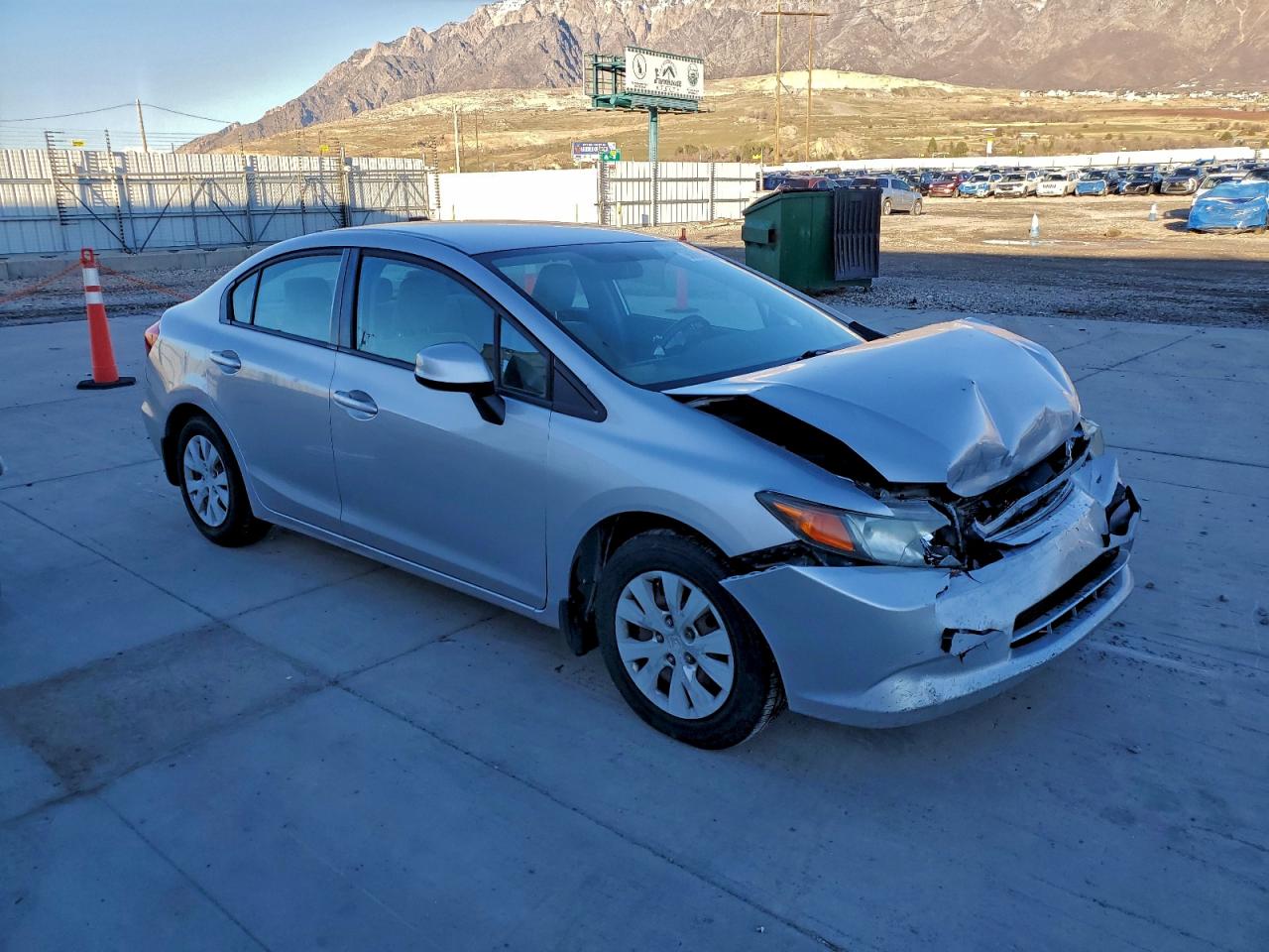 2012 HONDA CIVIC LX photo 4