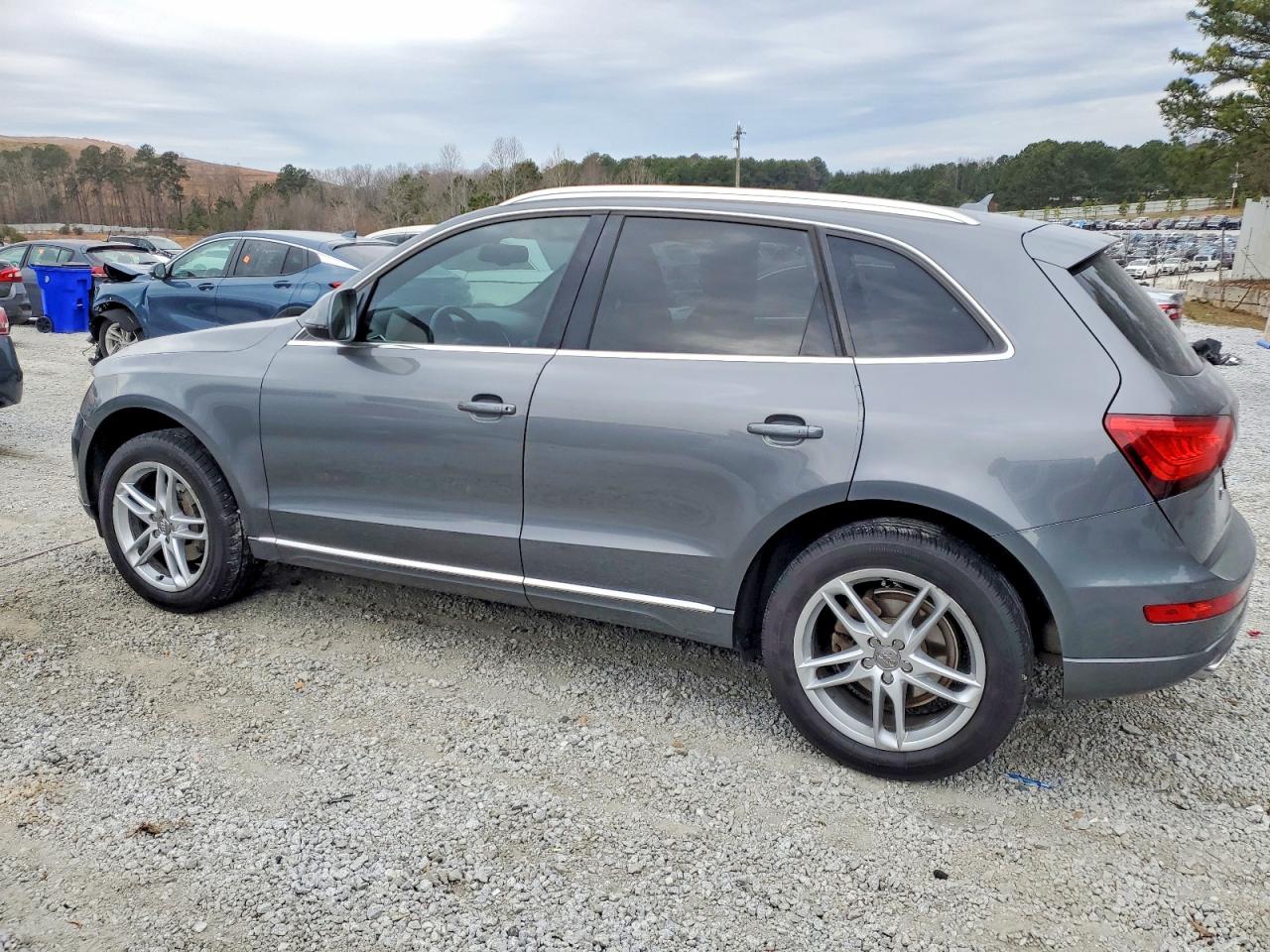 2013 AUDI Q5 PREMIUM PLUS photo 2