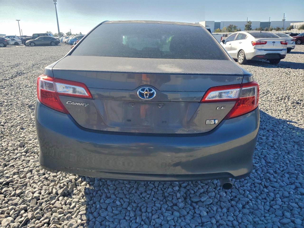 2013 TOYOTA CAMRY HYBRID photo 6