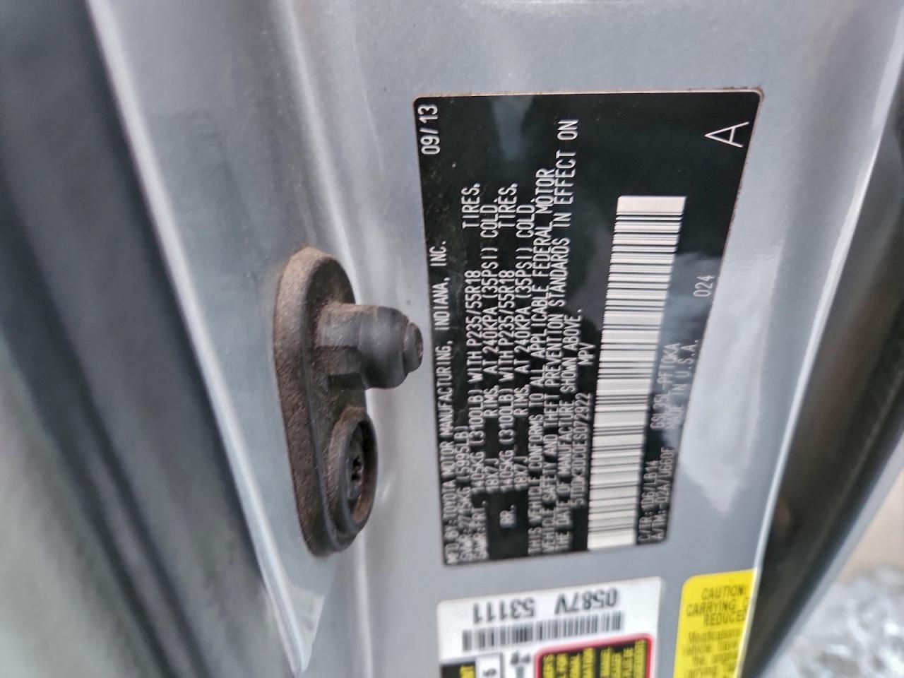 2014 TOYOTA SIENNA XLE photo 14