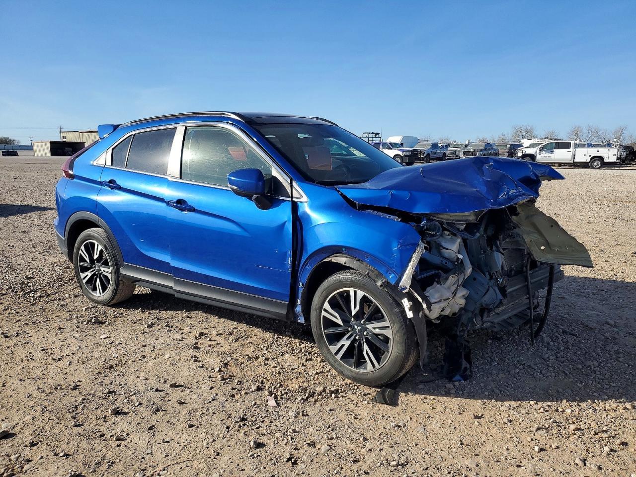 2023 MITSUBISHI ECLIPSE CROSS SE photo 4