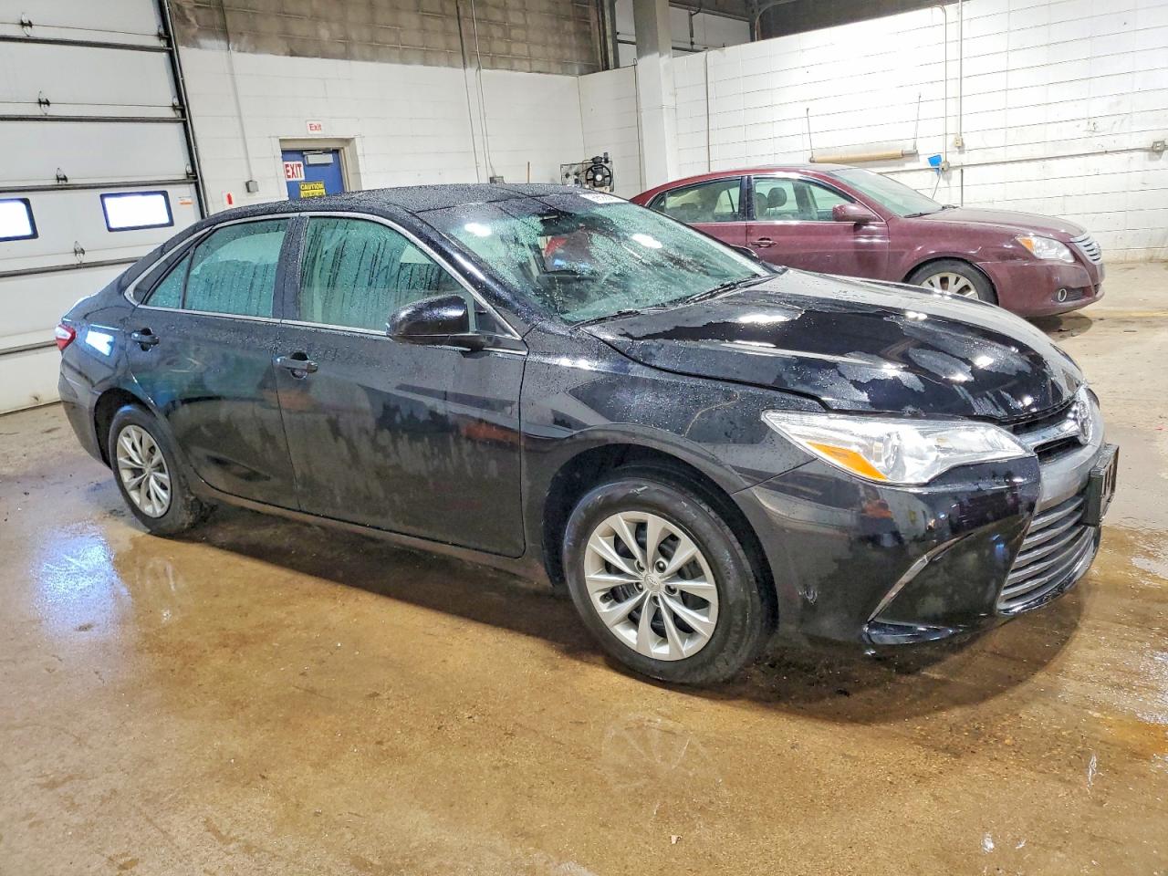 2017 TOYOTA CAMRY LE photo 7