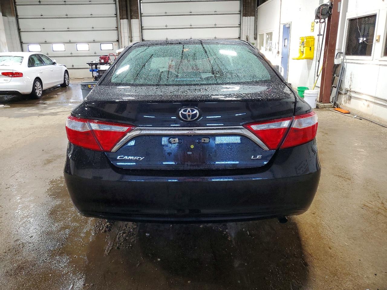 2017 TOYOTA CAMRY LE photo 11