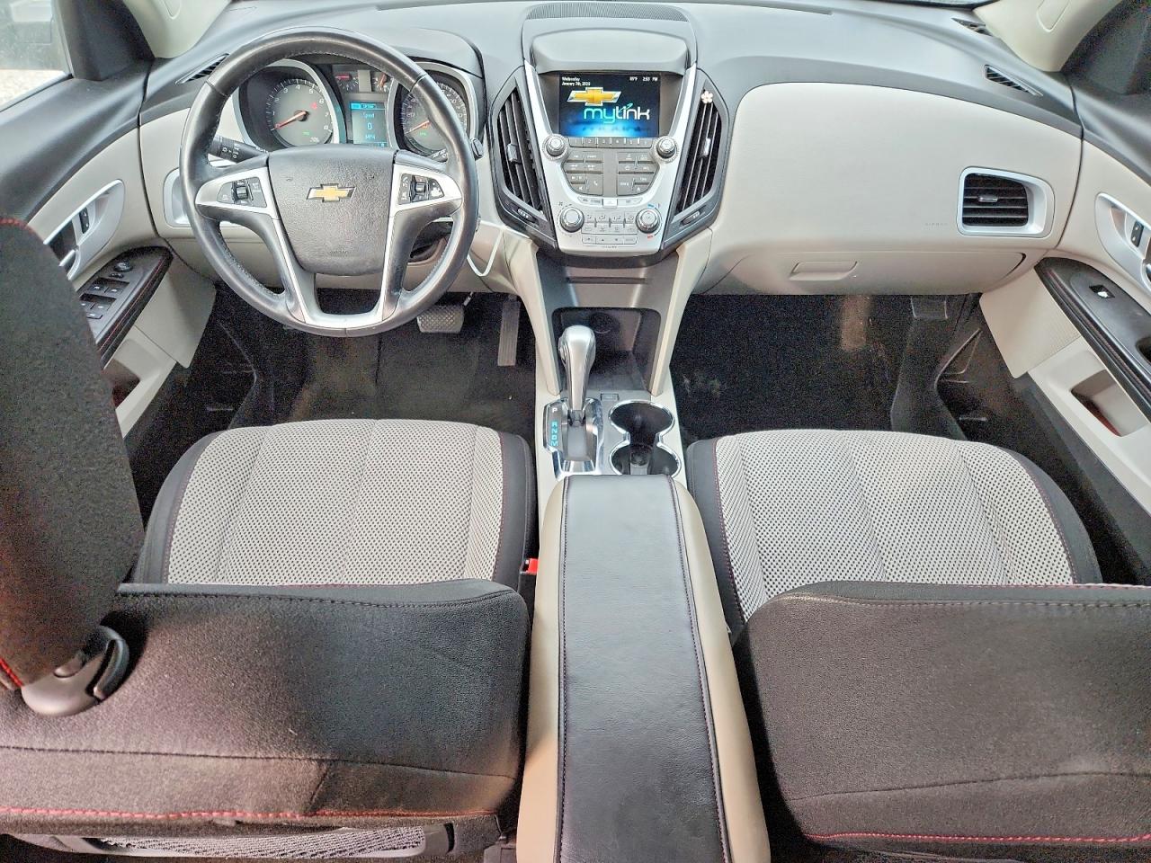 2015 CHEVROLET EQUINOX LT photo 8