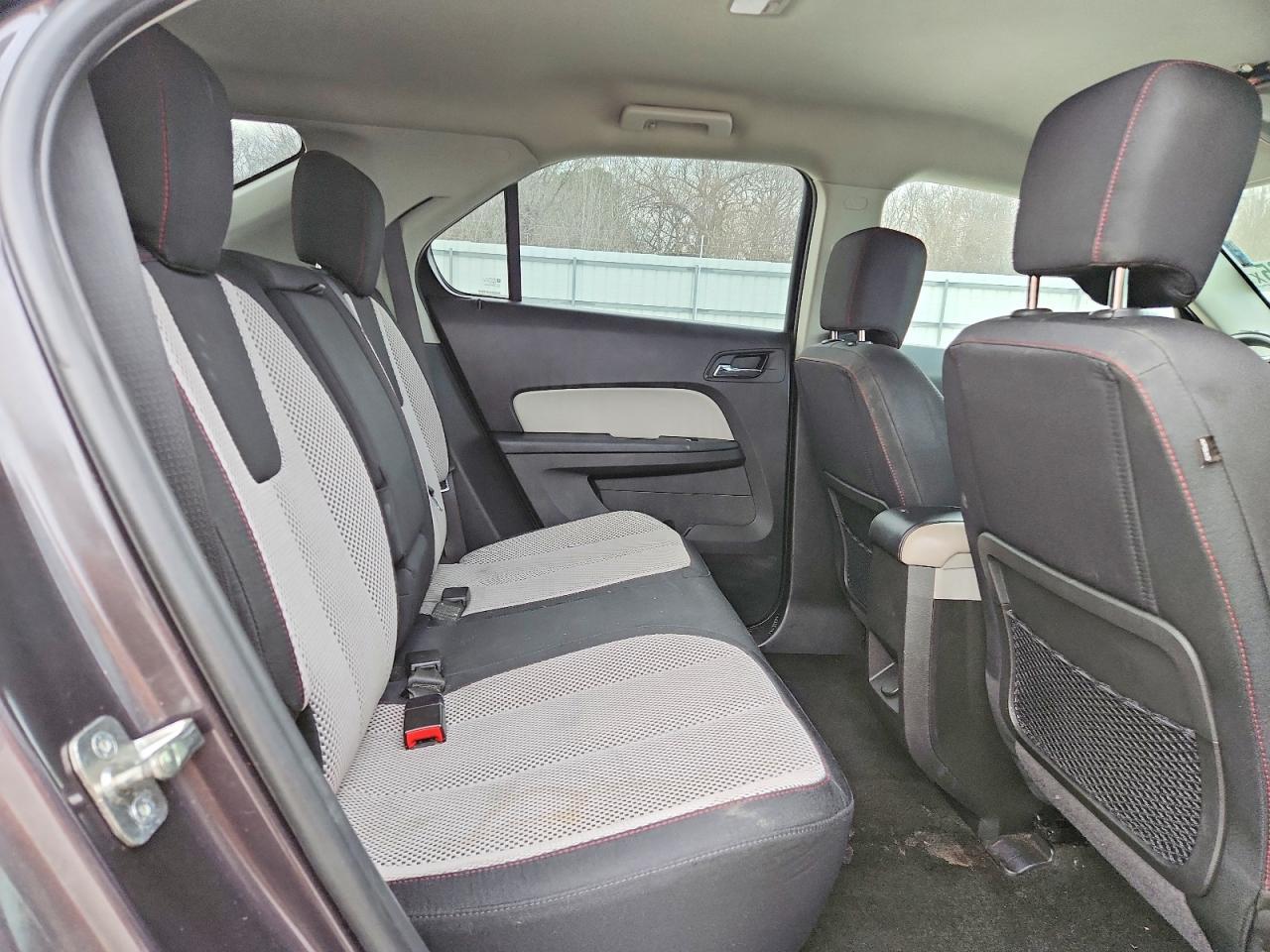 2015 CHEVROLET EQUINOX LT photo 11