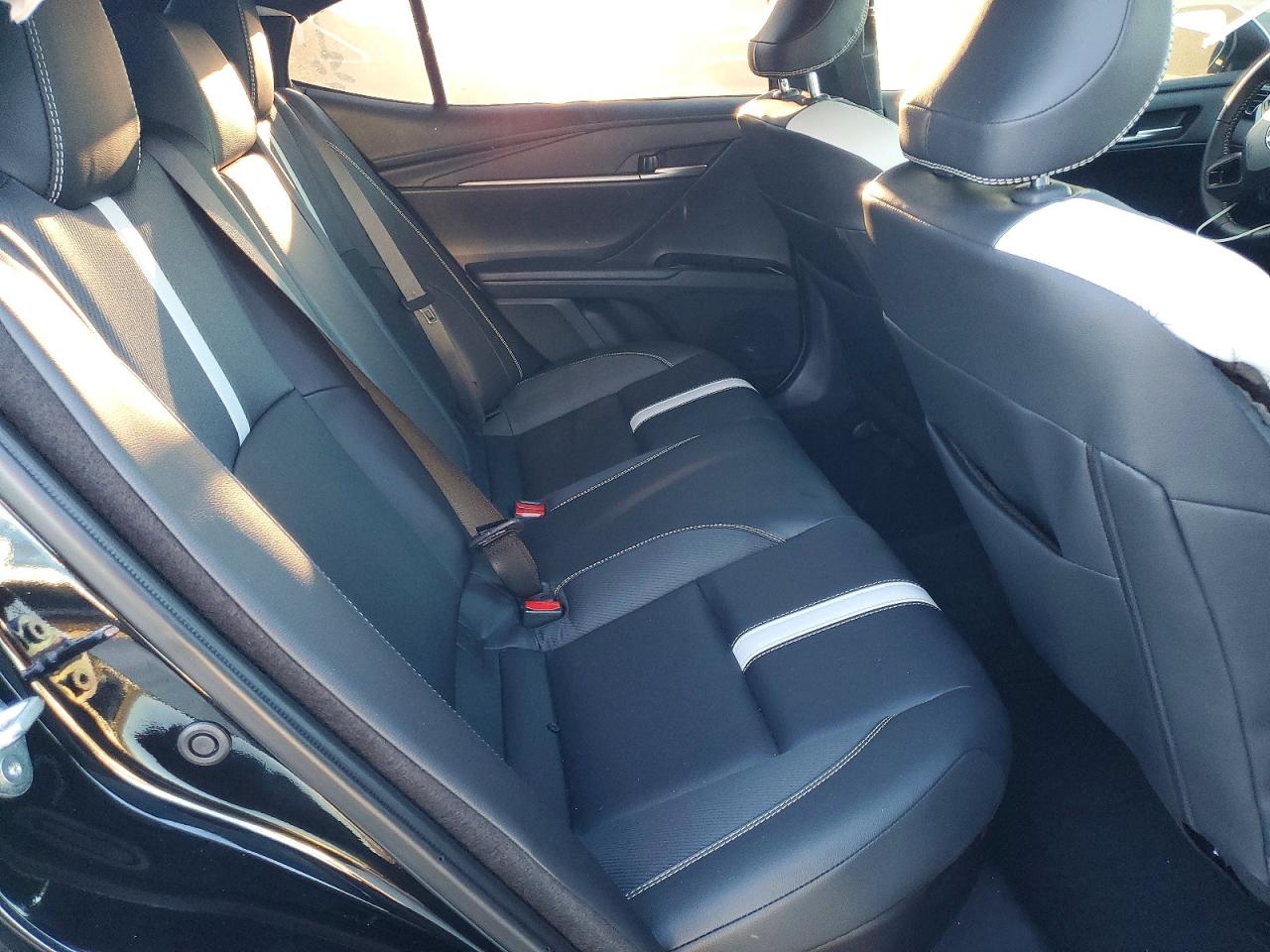 2025 TOYOTA CAMRY XSE photo 10