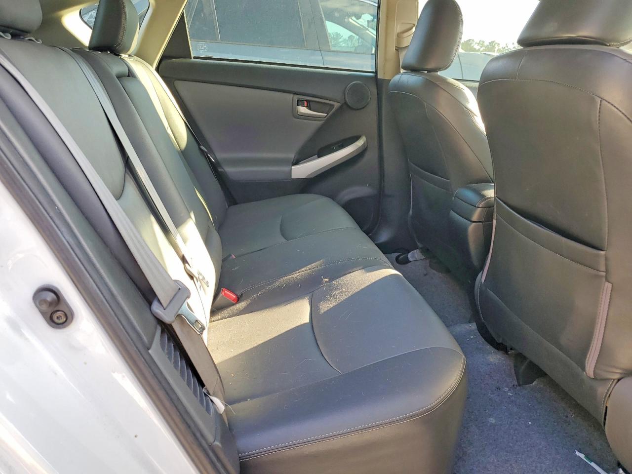 2012 TOYOTA PRIUS photo 10