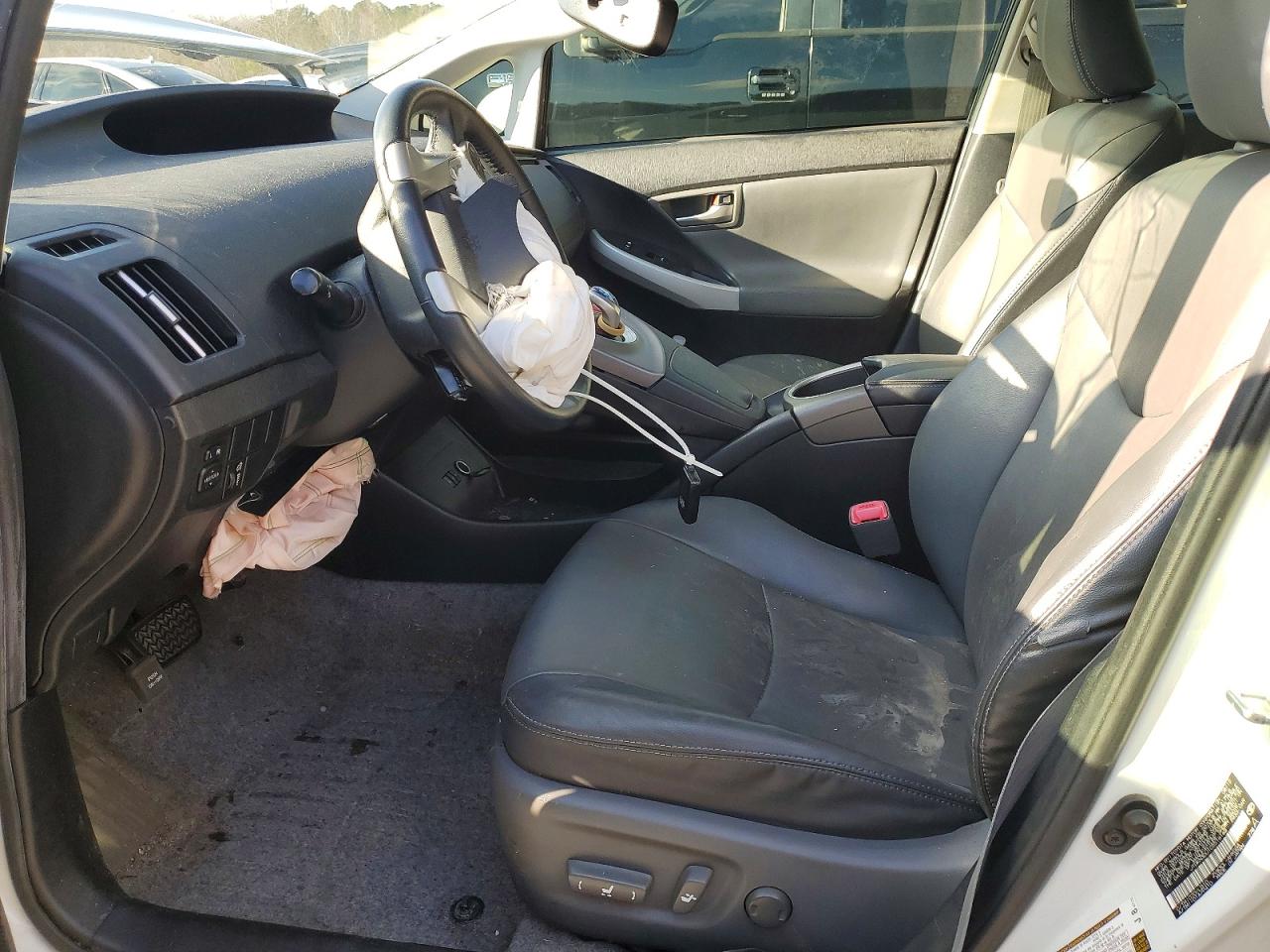 2012 TOYOTA PRIUS photo 7