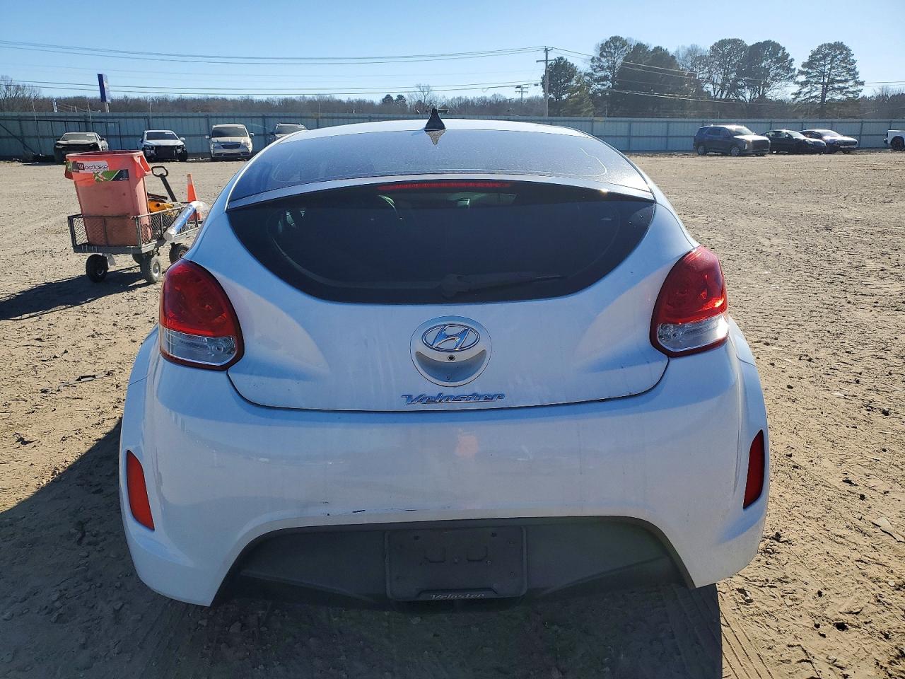 2017 HYUNDAI VELOSTER photo 6