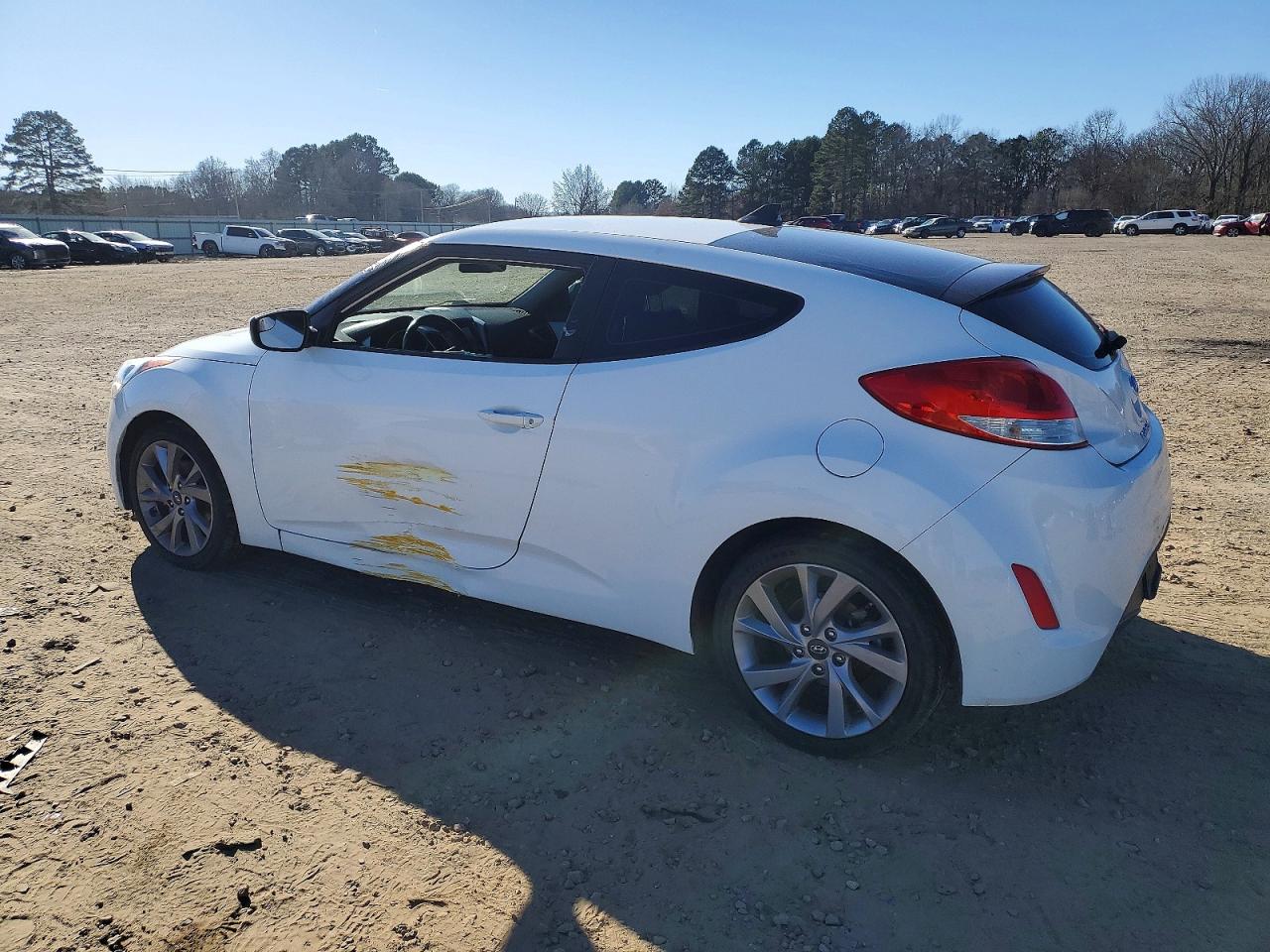 2017 HYUNDAI VELOSTER photo 2