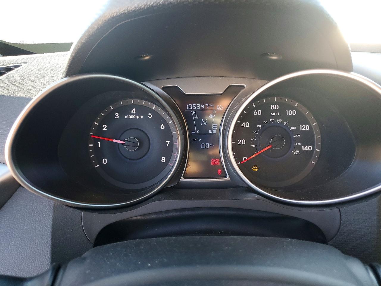 2017 HYUNDAI VELOSTER photo 9