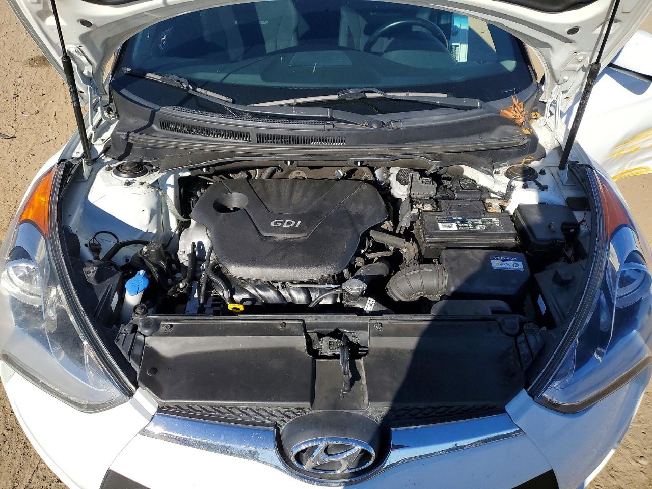 2017 HYUNDAI VELOSTER photo 12