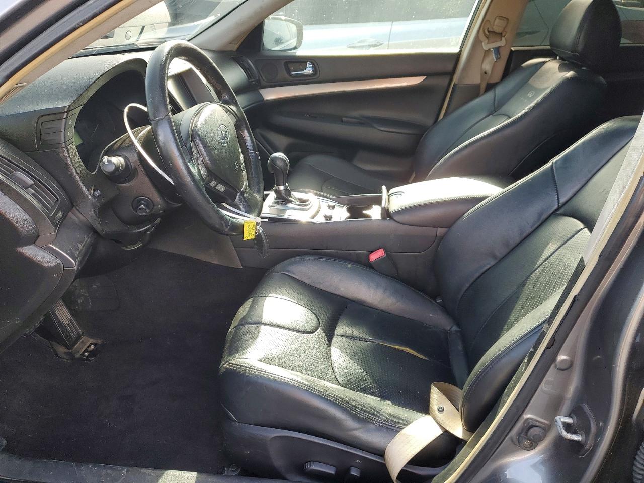 2013 INFINITI G37 BASE photo 7