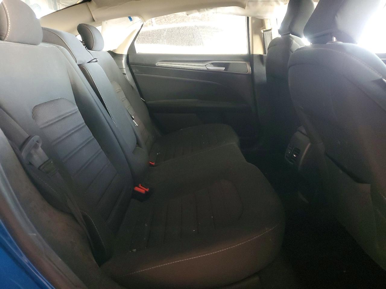 2020 FORD FUSION SE photo 10