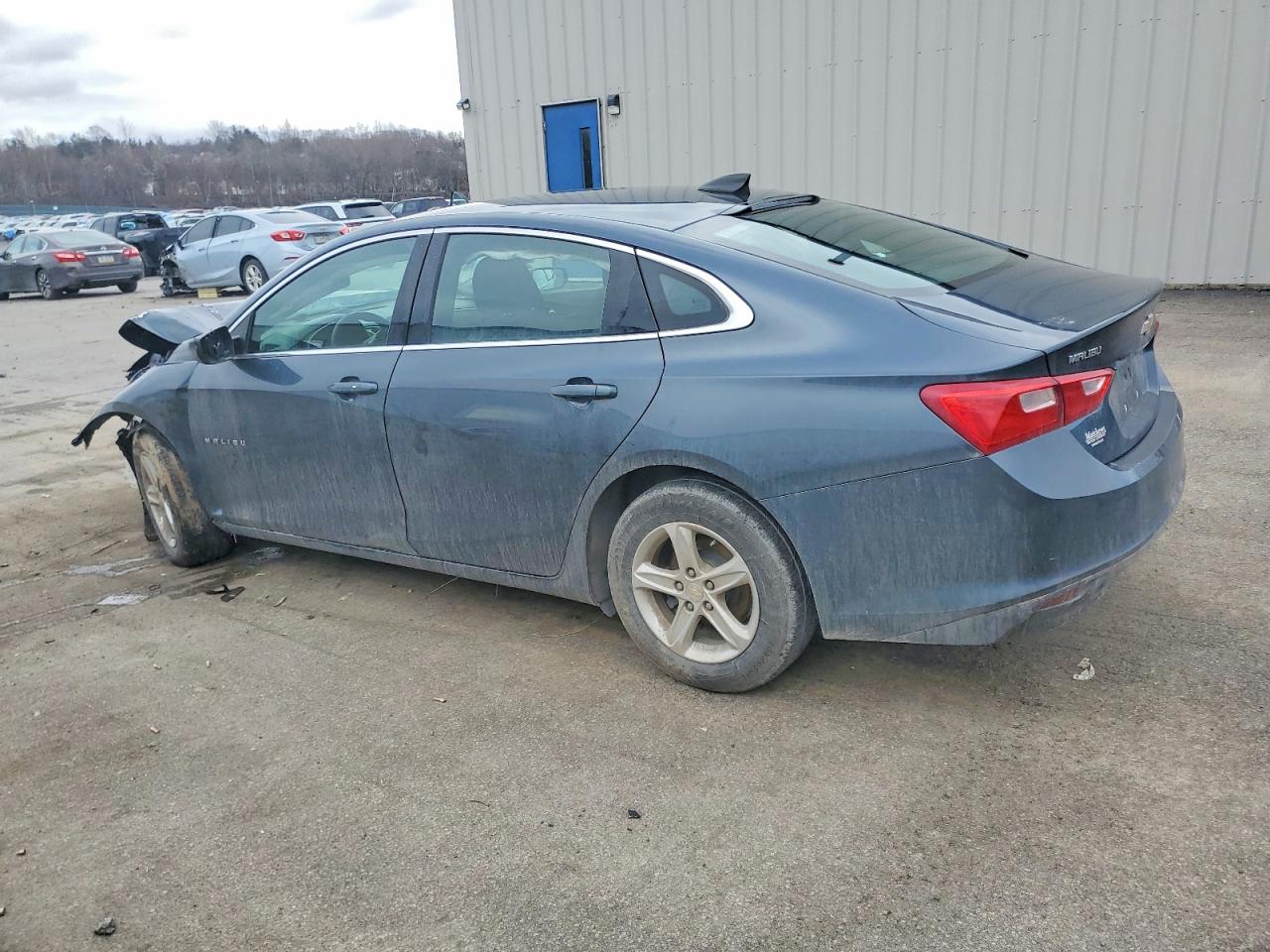 2020 CHEVROLET MALIBU LS photo 2