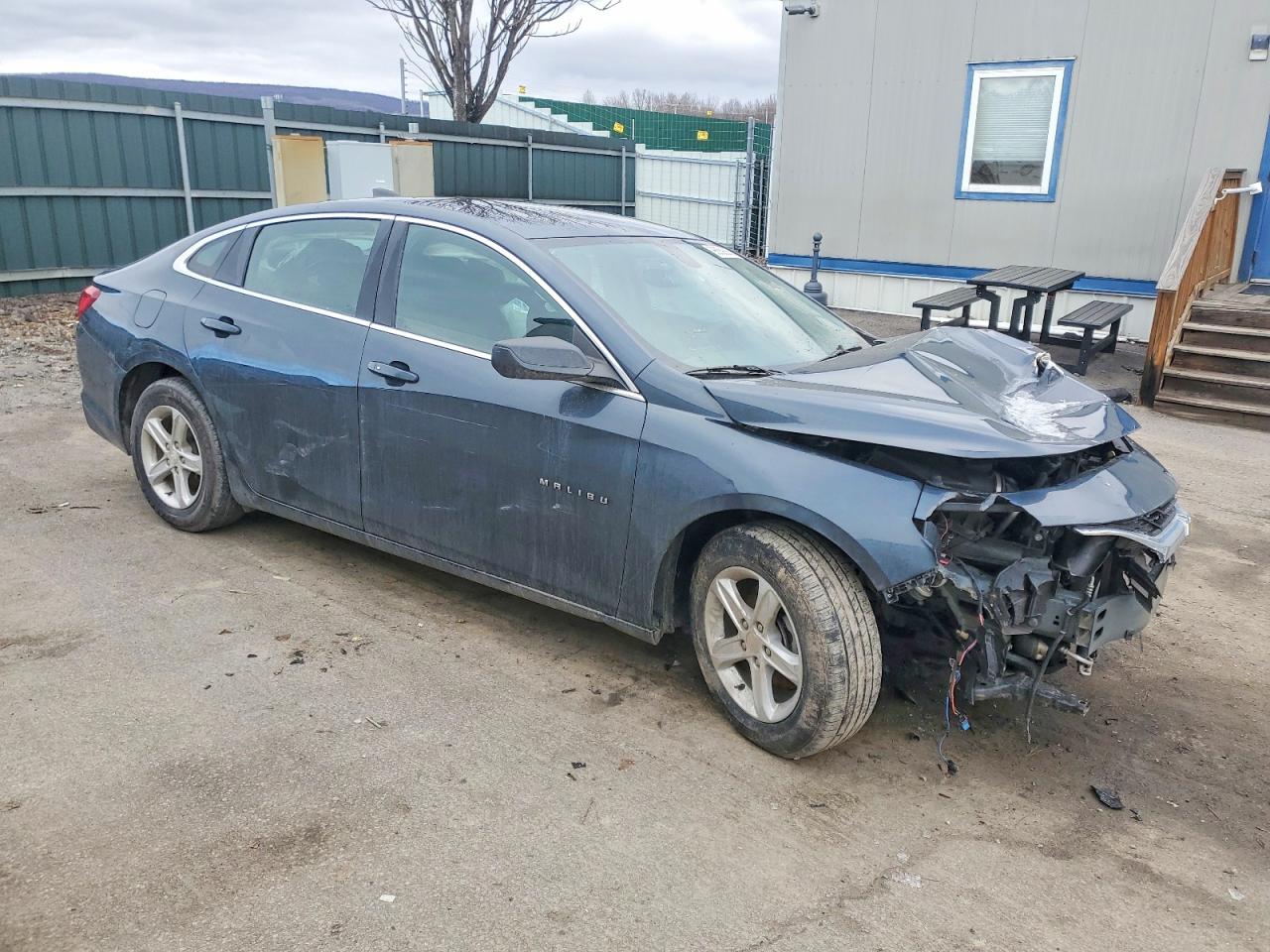 2020 CHEVROLET MALIBU LS photo 4