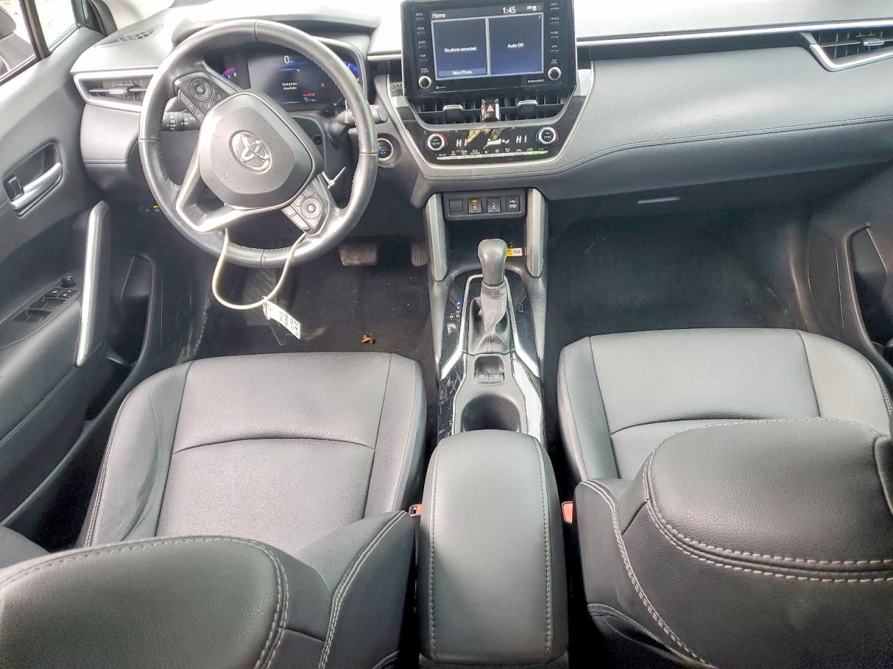 2022 TOYOTA COROLLA CROSS XLE photo 8