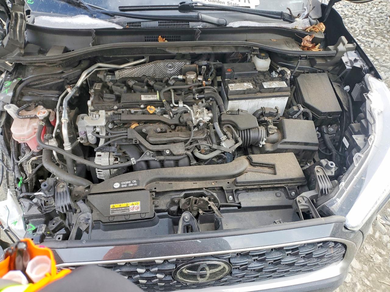 2022 TOYOTA COROLLA CROSS XLE photo 11