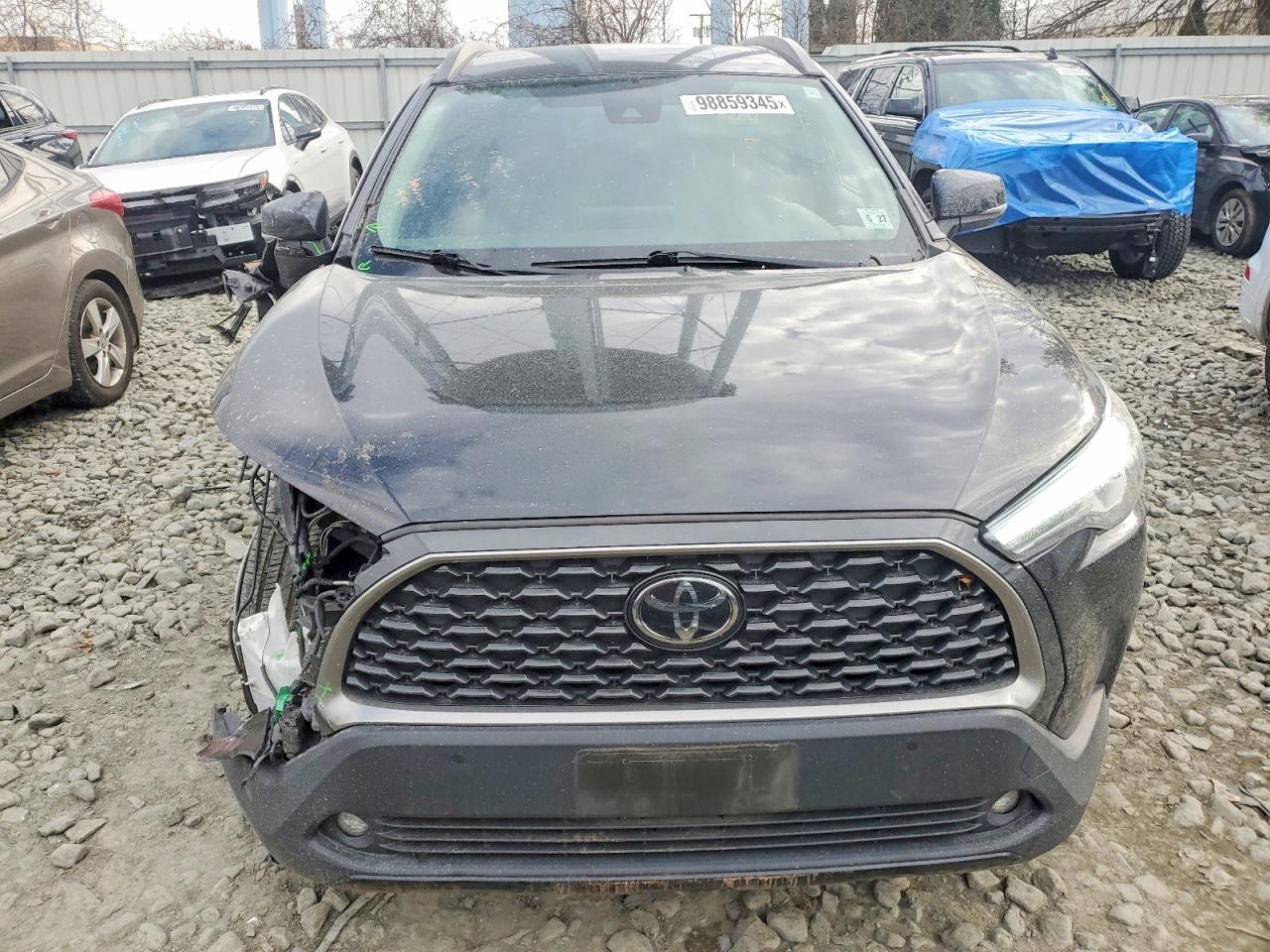 2022 TOYOTA COROLLA CROSS XLE photo 5