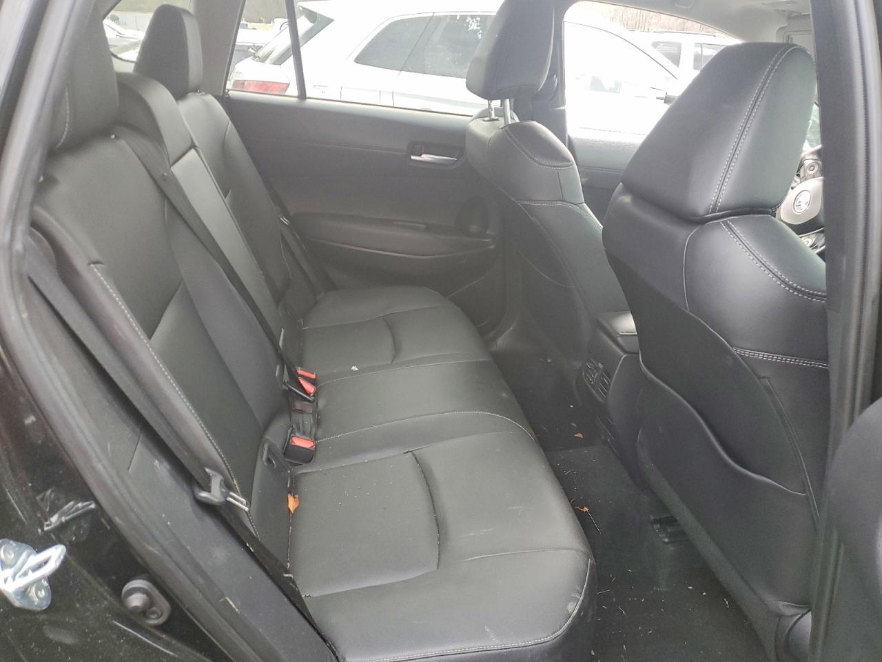 2022 TOYOTA COROLLA CROSS XLE photo 10