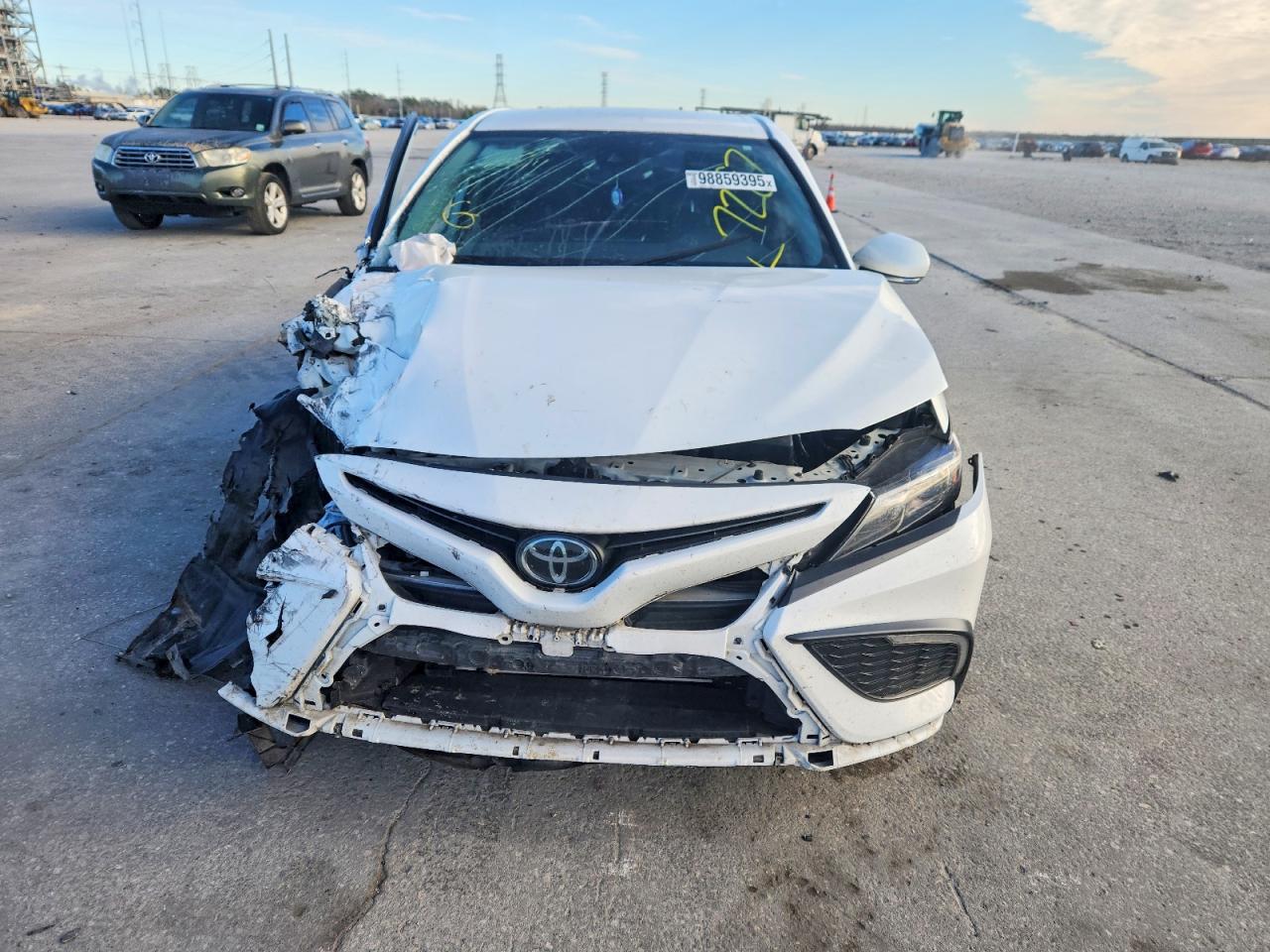 2024 TOYOTA CAMRY photo 5