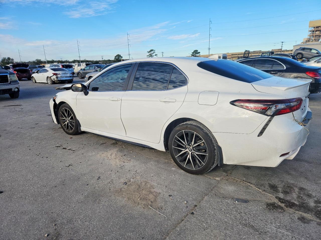 2024 TOYOTA CAMRY photo 2