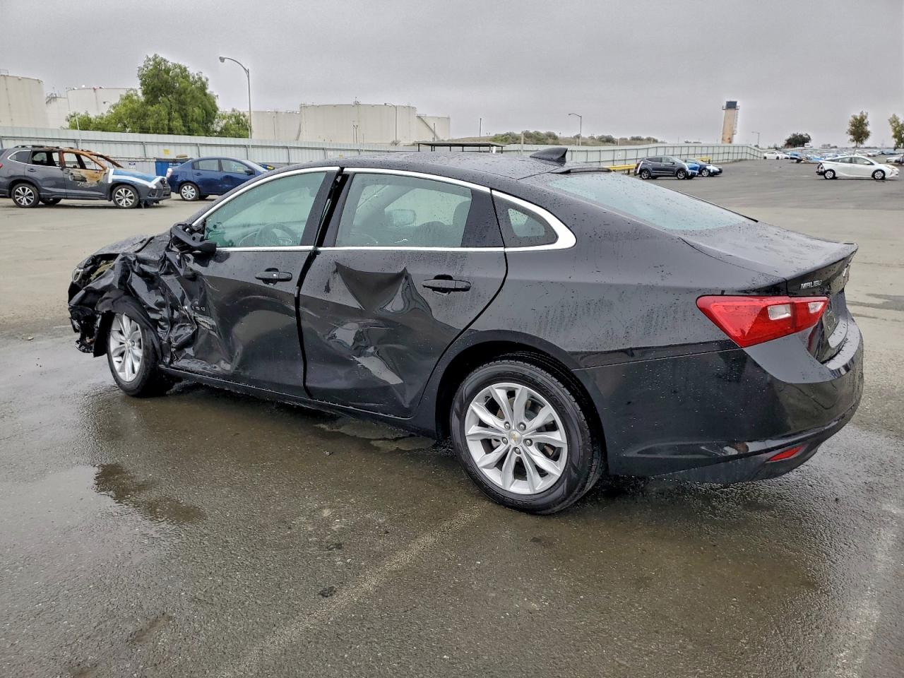 2025 CHEVROLET MALIBU LT photo 2
