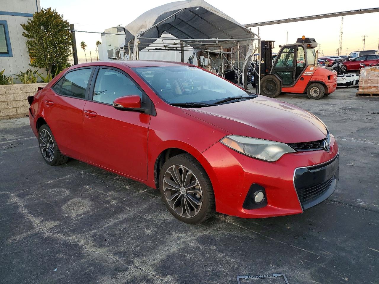 2016 TOYOTA COROLLA L photo 4