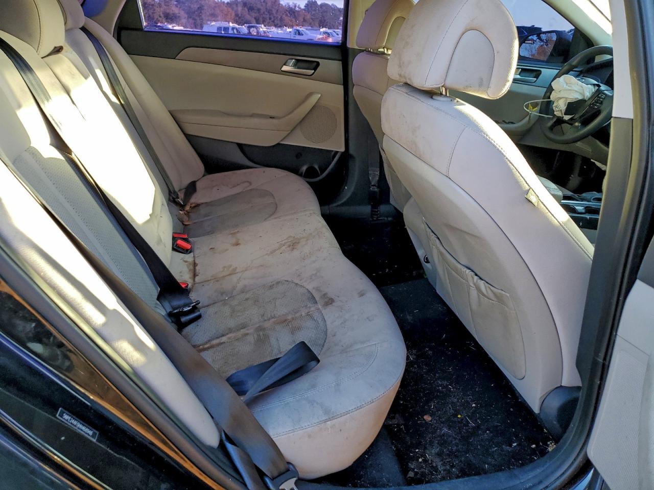 2017 HYUNDAI SONATA SE photo 10