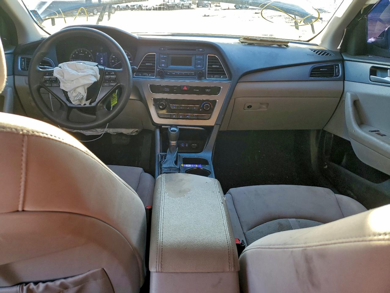 2017 HYUNDAI SONATA SE photo 8