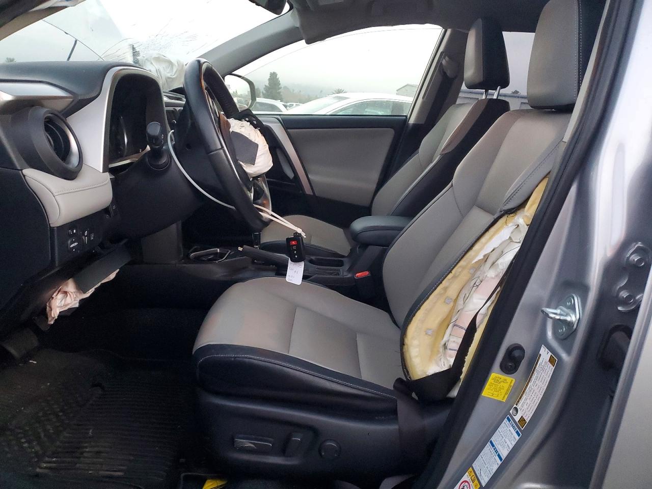 2017 TOYOTA RAV4 HV LIMITED photo 7