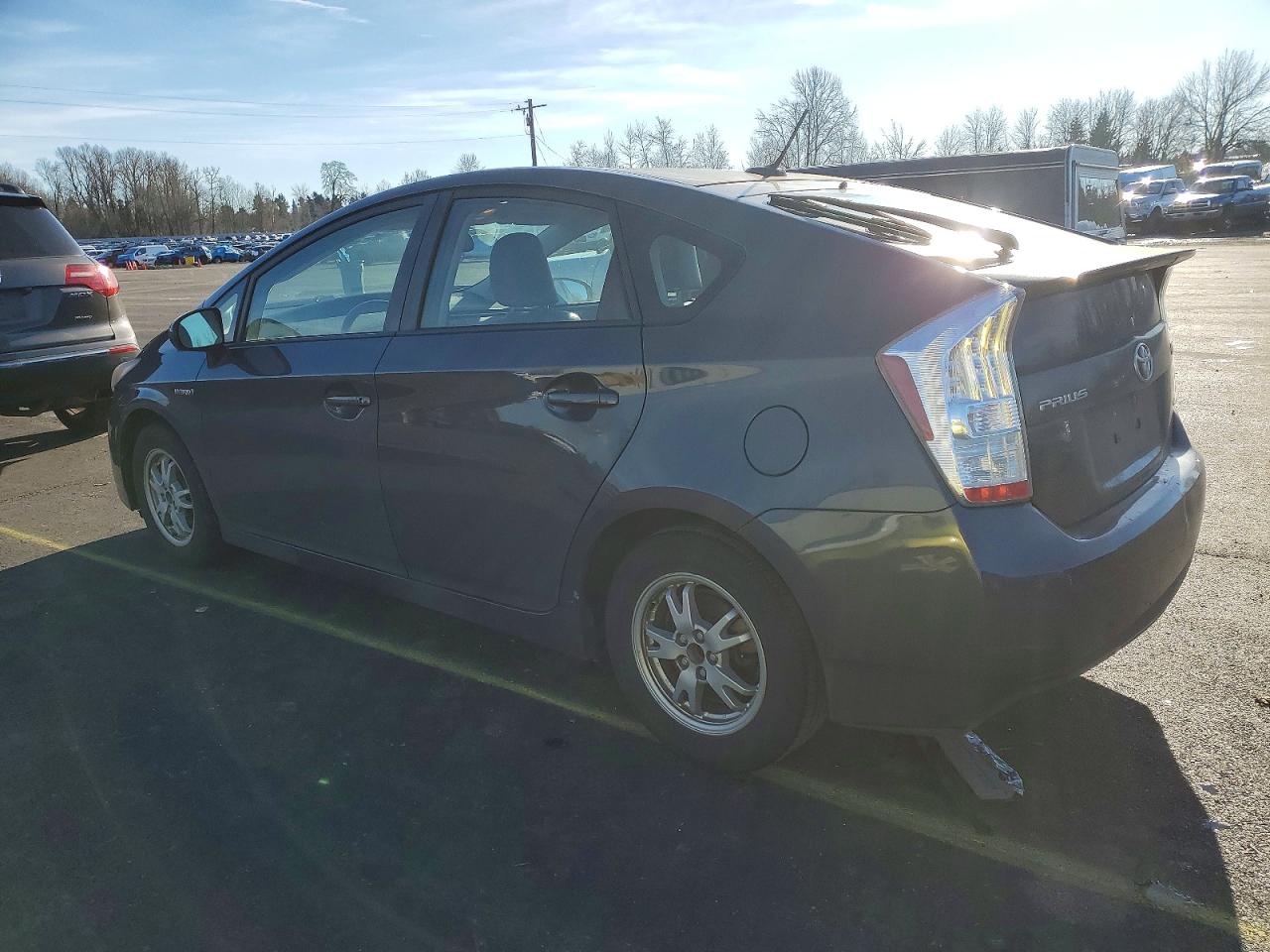 2010 TOYOTA PRIUS photo 2