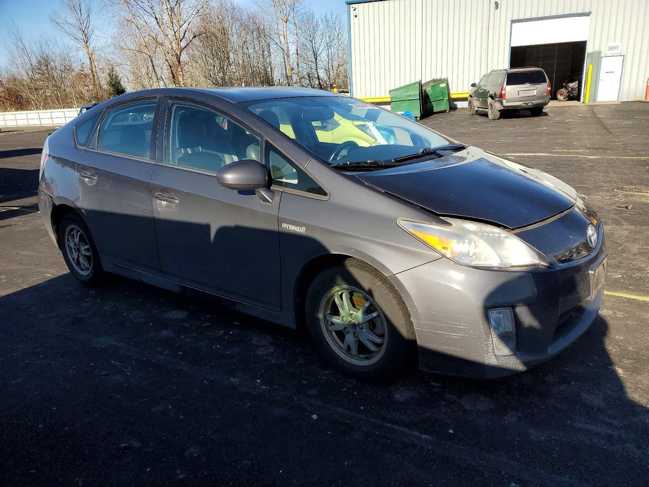 2010 TOYOTA PRIUS photo 4