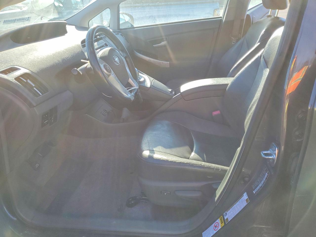 2010 TOYOTA PRIUS photo 7