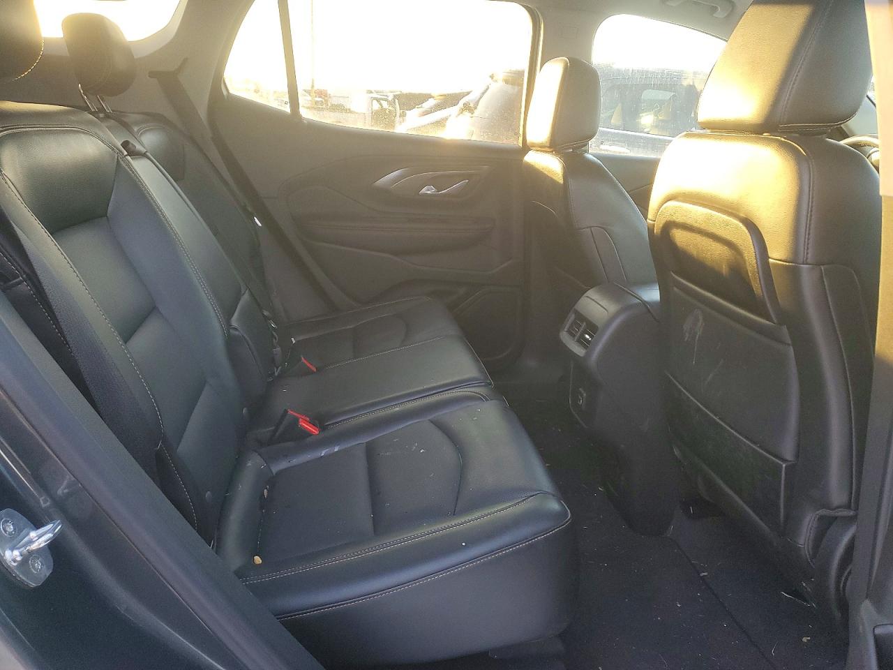 2020 GMC TERRAIN SLT photo 11