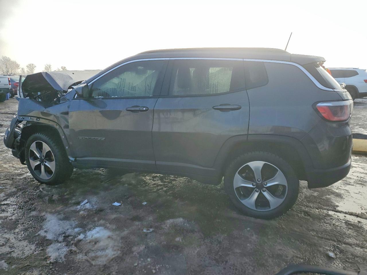 2017 JEEP COMPASS LATITUDE photo 3