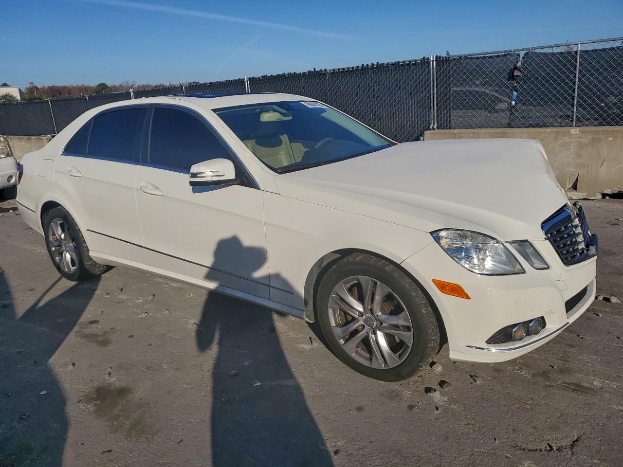 2011 MERCEDES-BENZ E 350 photo 4