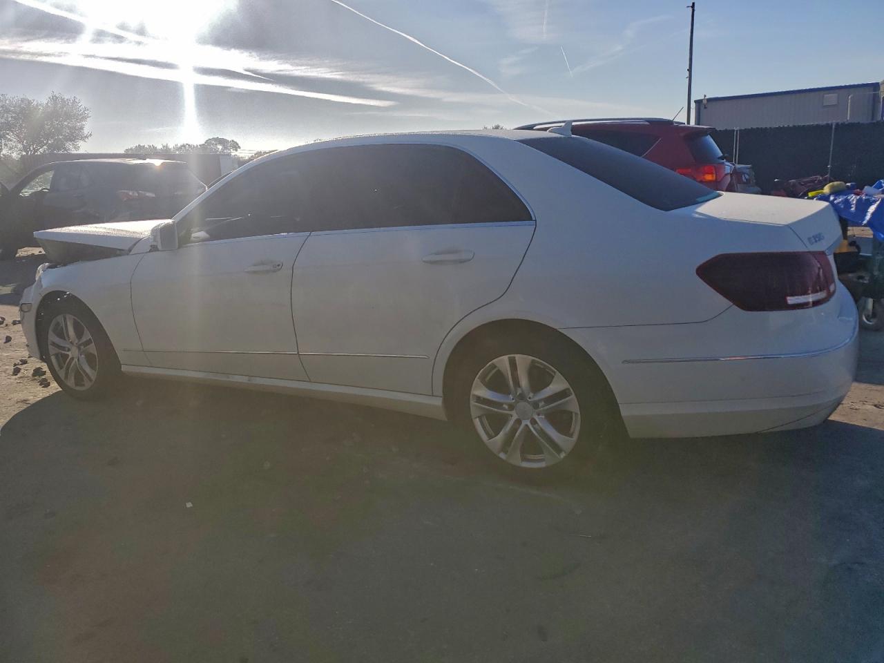 2011 MERCEDES-BENZ E 350 photo 2