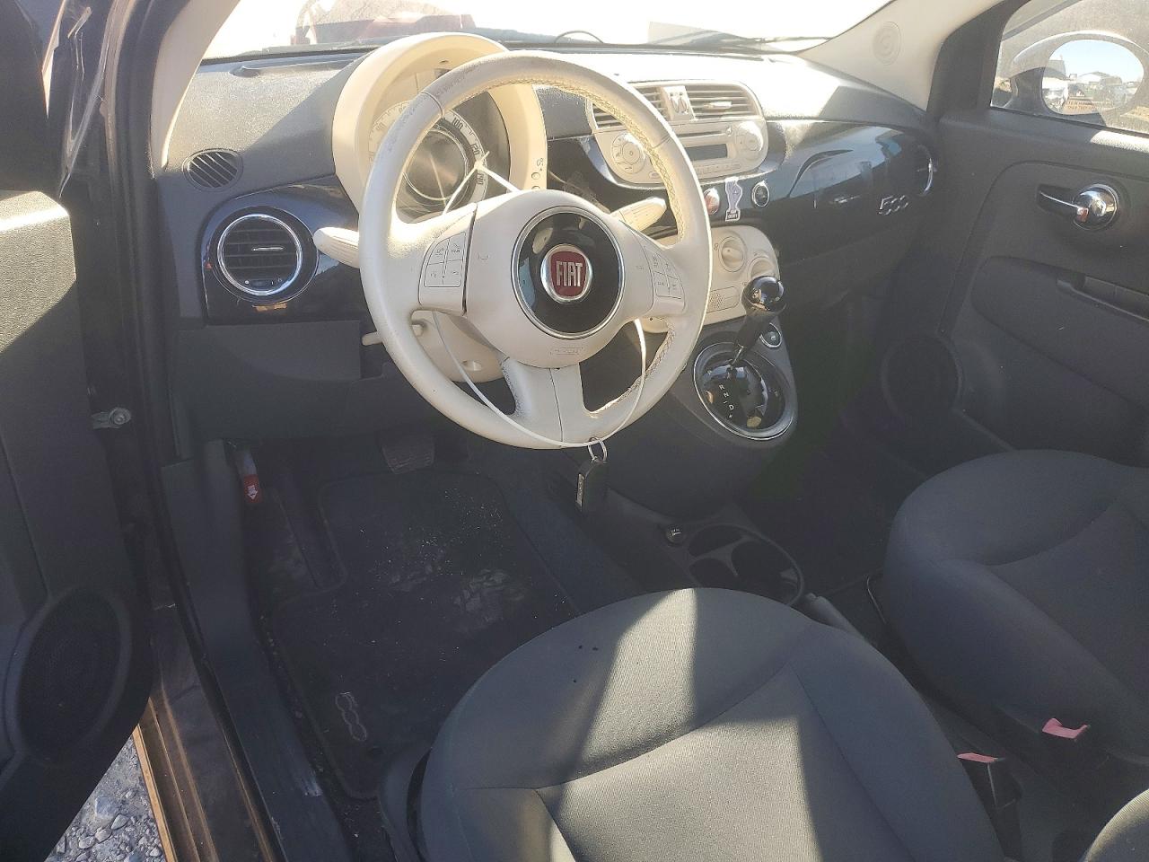 2013 FIAT 500 POP photo 8