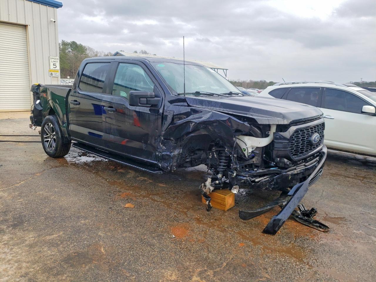 2023 FORD F150 SUPERCREW photo 4