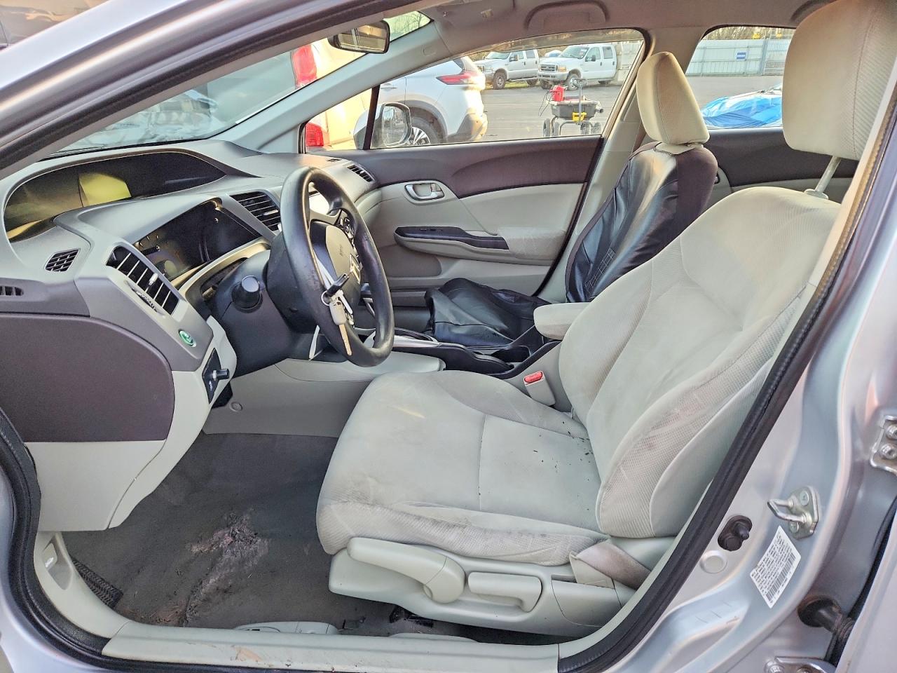2012 HONDA CIVIC LX photo 7