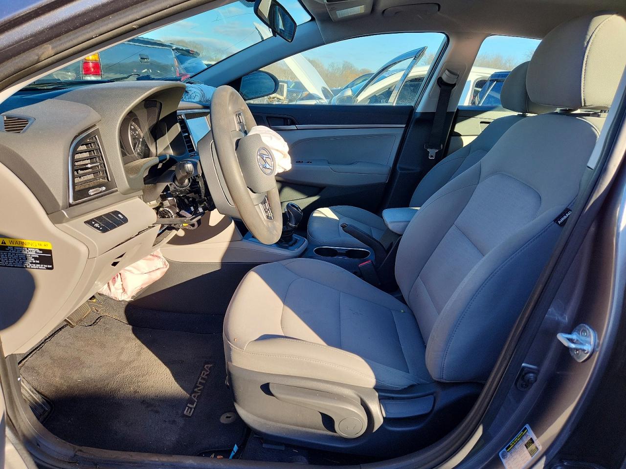 2018 HYUNDAI ELANTRA SE photo 7