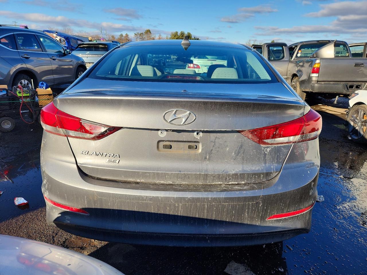 2018 HYUNDAI ELANTRA SE photo 6